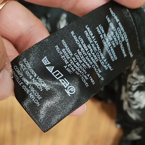 Floral Black Sheer Blouse - Picture 6 of 7